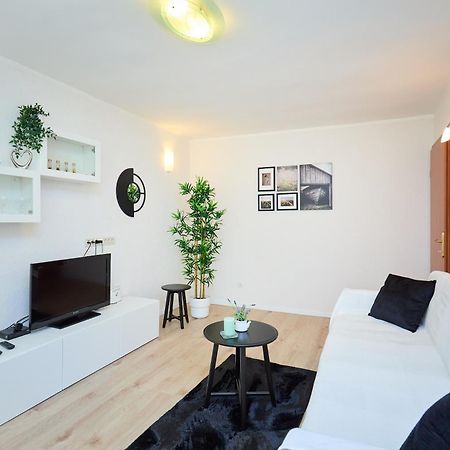 Apartment Promenada- 4Pax With Parking Dubrownik Zewnętrze zdjęcie